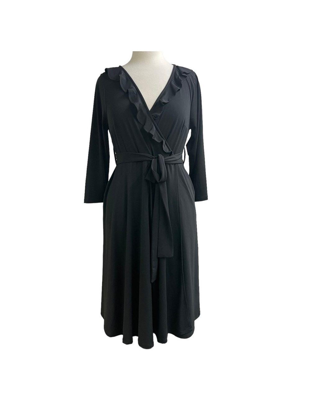 Torrid front wrap black dress with ruffled V neckline in size 00 (M/L)